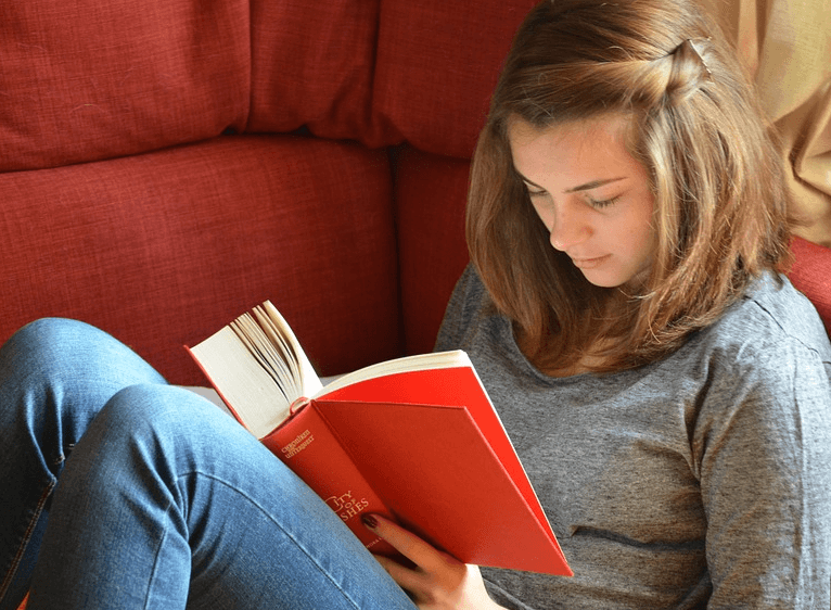 怎么教孩子学英语_学龄前儿童如何学英语?父母可以做些什么