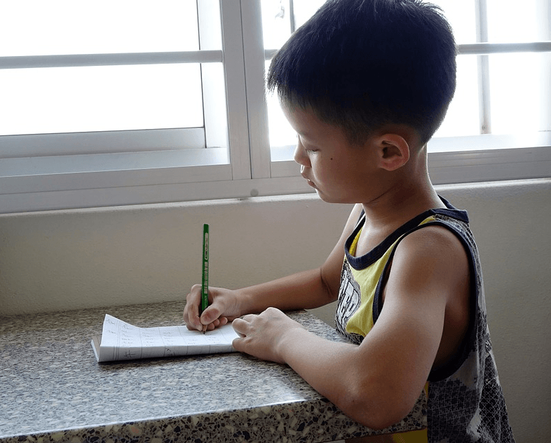 幼儿如何学英语_3岁孩子怎么学英语比较好?有哪些需要注意?